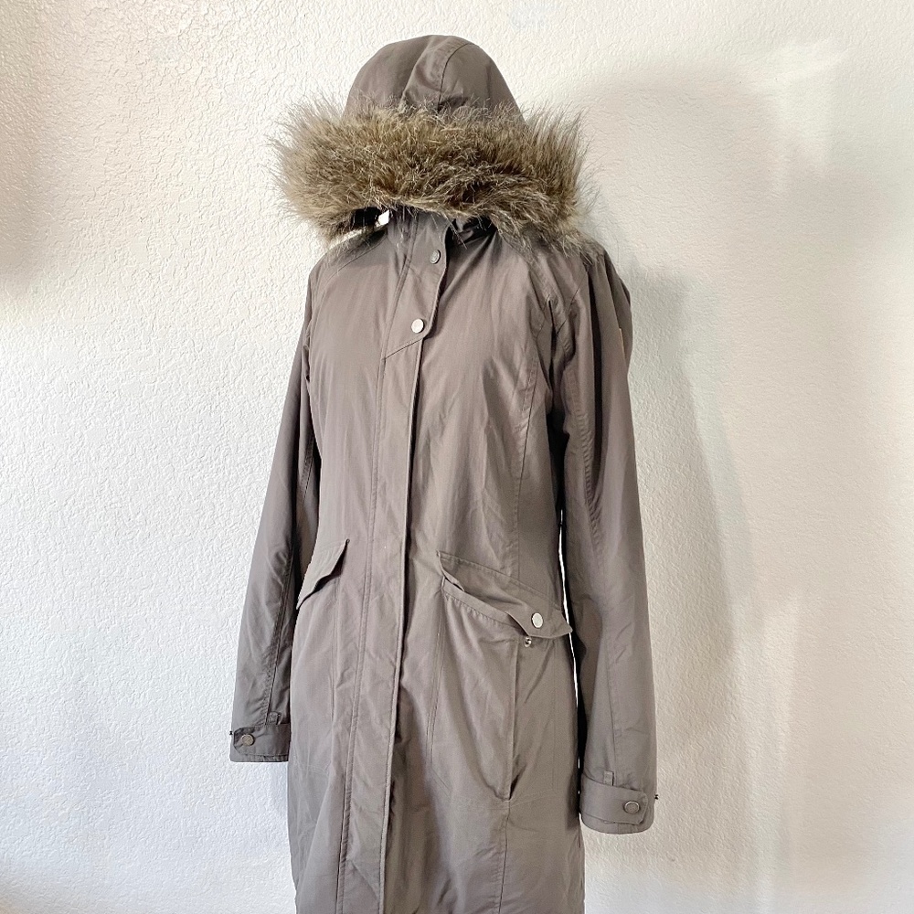 Columbia Sportswear Insulated Winter Jacket Fur Lined Hood Women's Small Parka